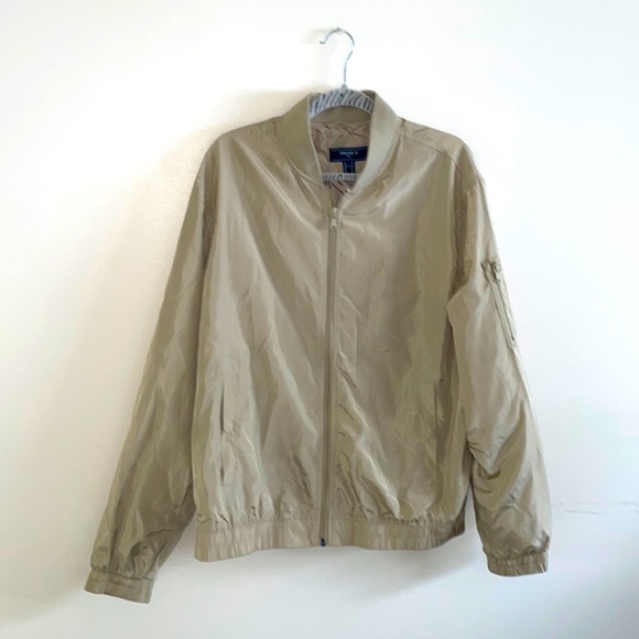 Forever 21 Other - Forever 21 Men's Tan Varsity Bomber Jacket